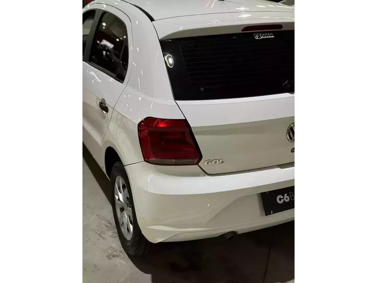 Volkswagen Gol Branco 2