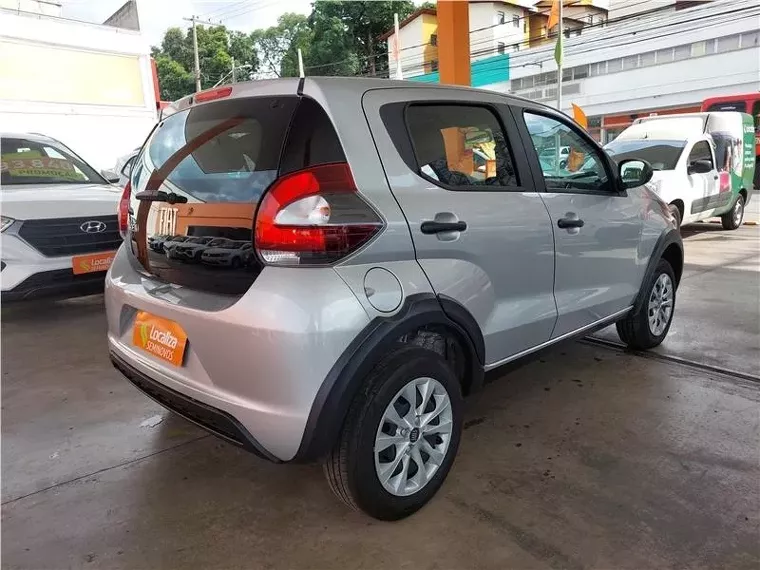 Fiat Mobi Prata 12