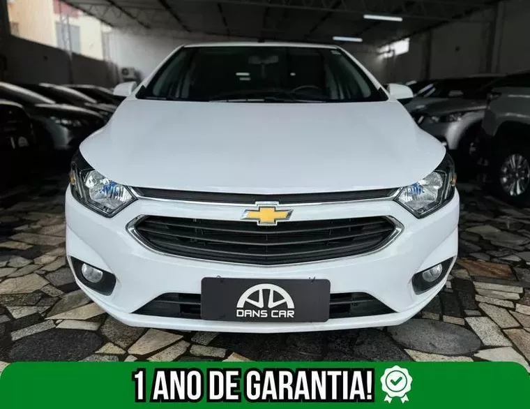 Chevrolet Onix Branco 5