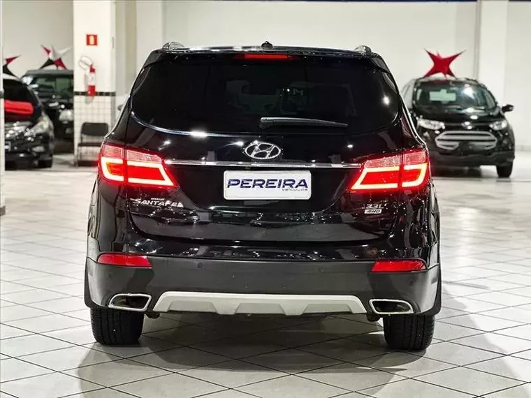 Hyundai Santa Fé Preto 16