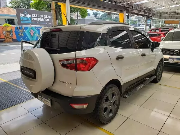 Ford Ecosport Branco 5