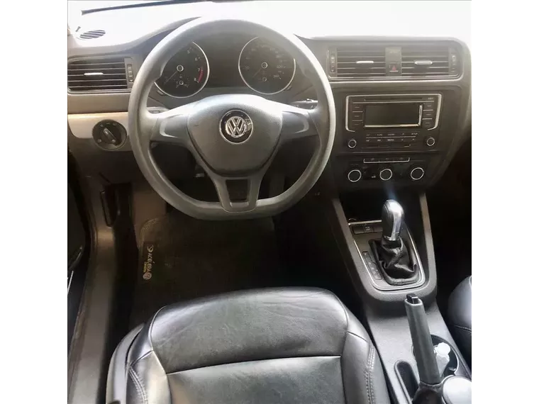 Volkswagen Jetta Preto 7