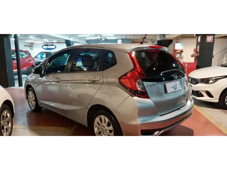 Honda FIT Prata 4