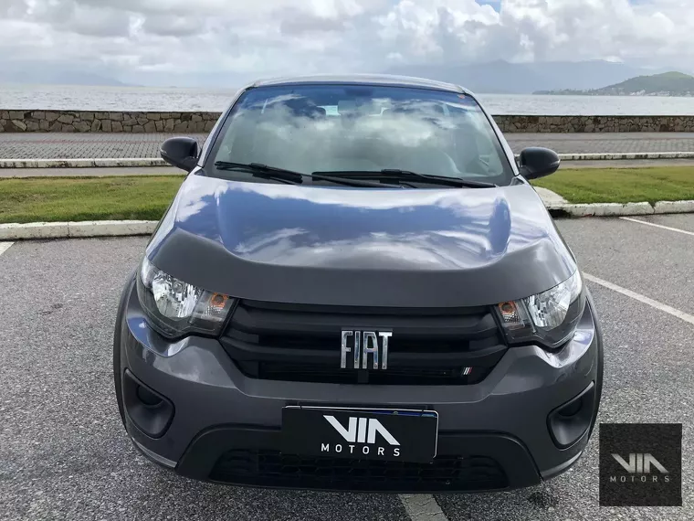 Fiat Mobi Cinza 4