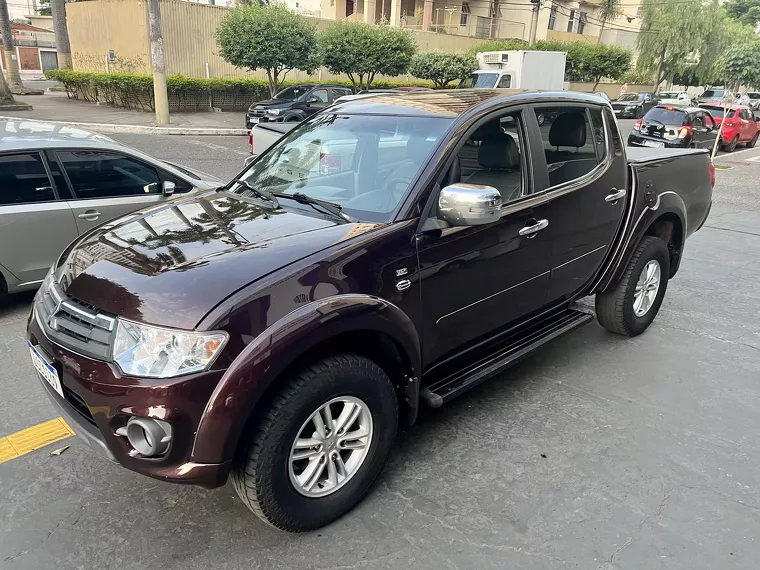 Mitsubishi L200 Vermelho 5