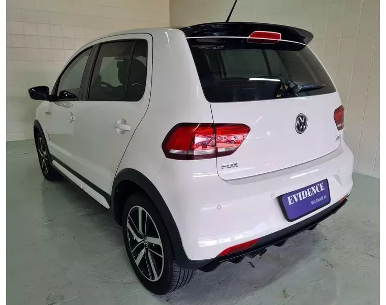 Volkswagen Fox Branco 3