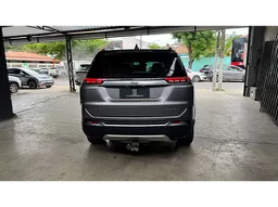 Jeep Commander