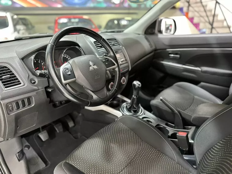 Mitsubishi ASX Preto 1