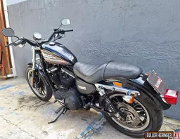 Harley-Davidson Sportster 883