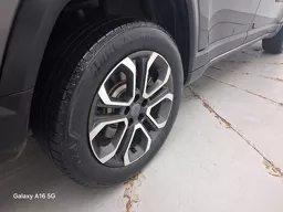 Jeep Commander