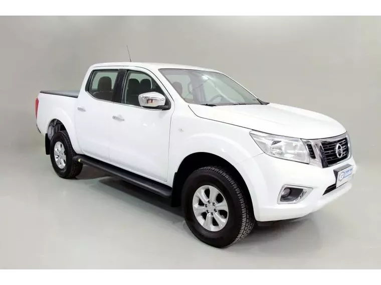 Nissan Frontier Branco 1