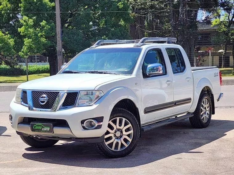 Nissan Frontier Branco 13