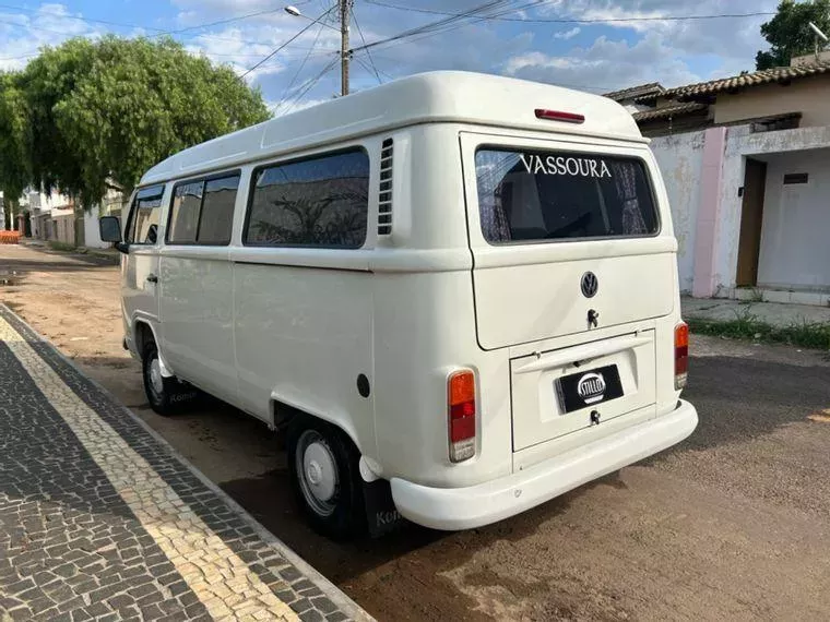 Volkswagen Kombi Branco 4