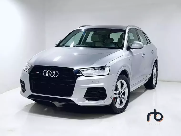 Audi Q3 Prata 5