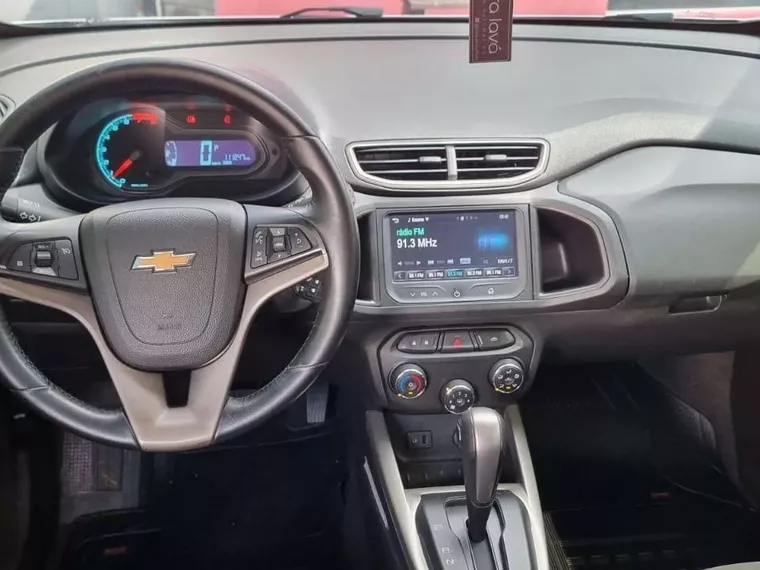 Chevrolet Onix Prata 10