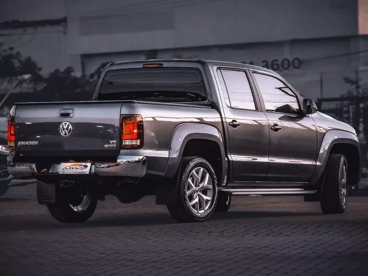 Volkswagen Amarok Cinza 3