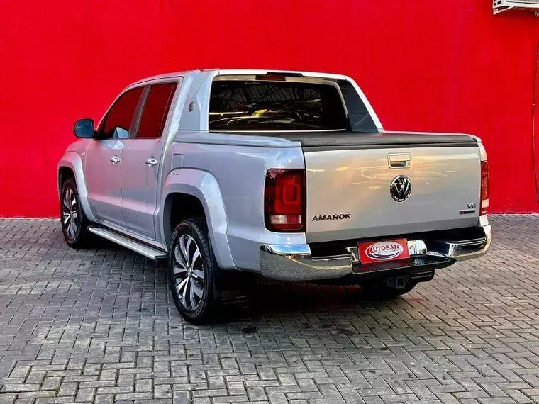 Volkswagen Amarok Prata 3