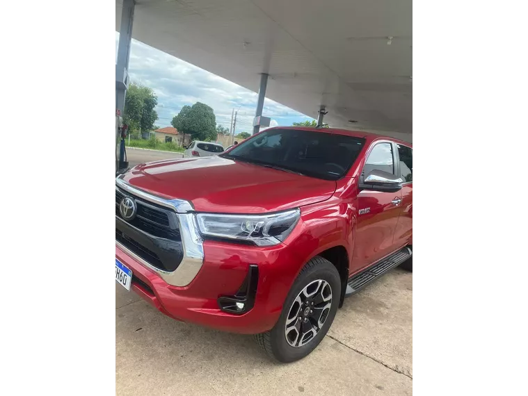 Toyota Hilux Vermelho 4