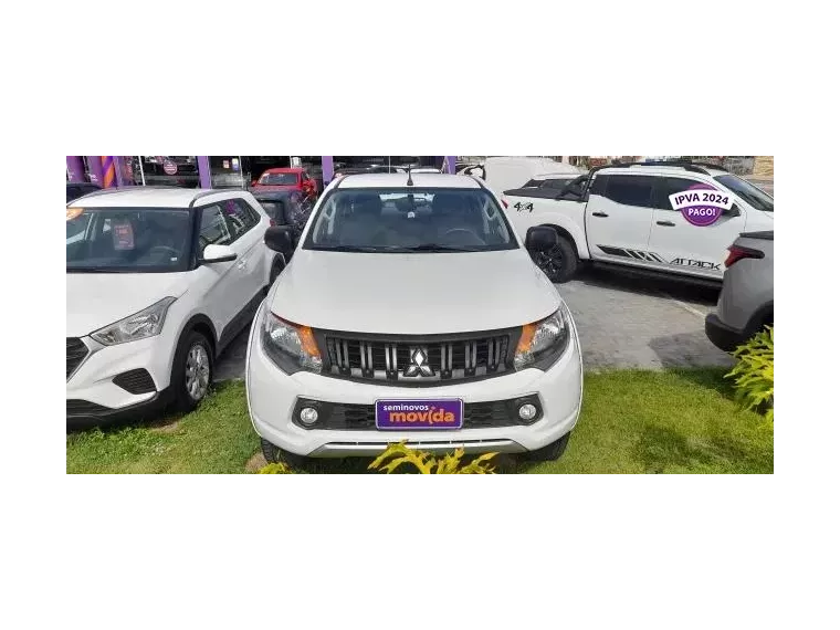 Mitsubishi L200 Branco 6