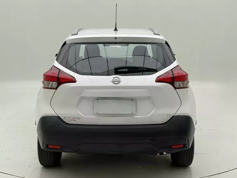 Nissan Kicks Branco 11