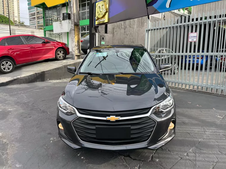 Chevrolet Onix Cinza 4