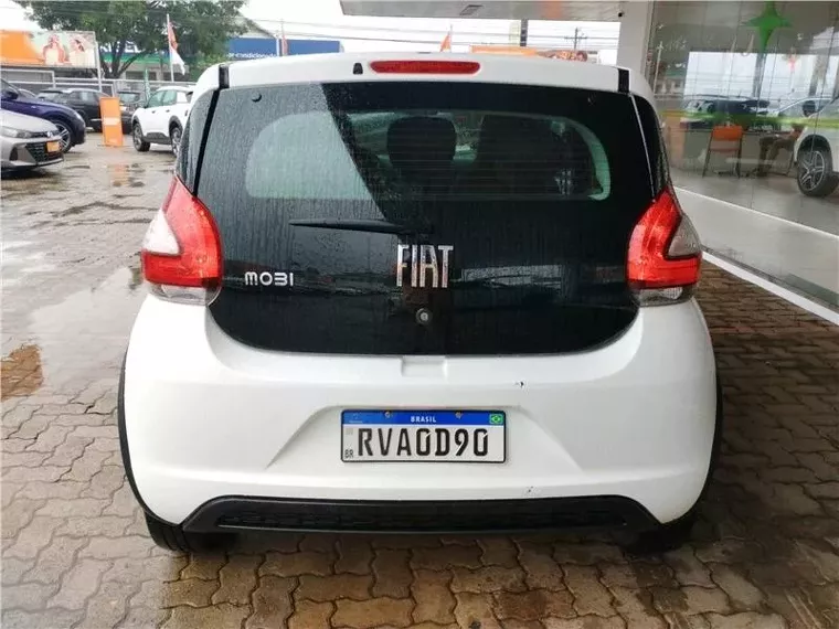 Fiat Mobi Branco 11