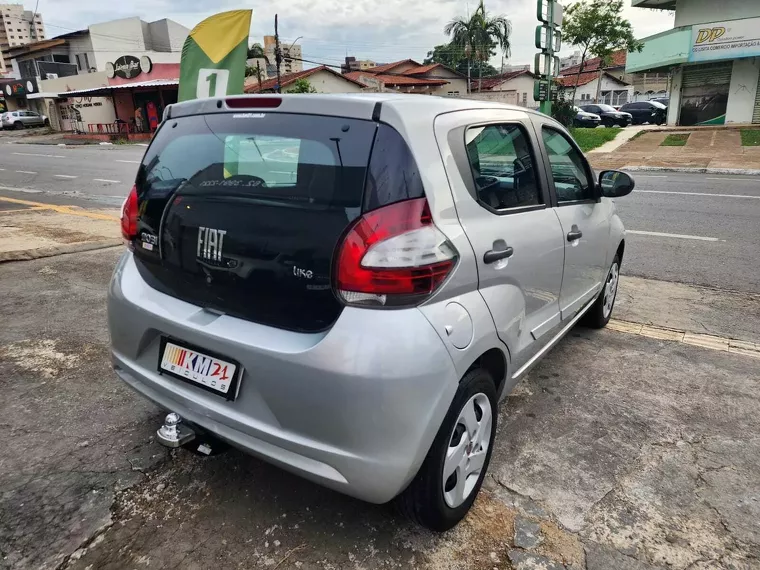 Fiat Mobi Prata 20