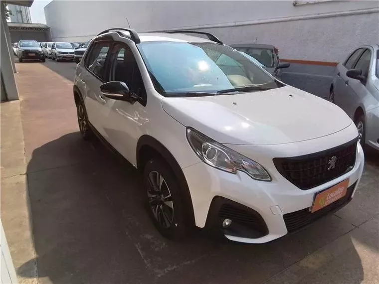 Peugeot 2008 Branco 3