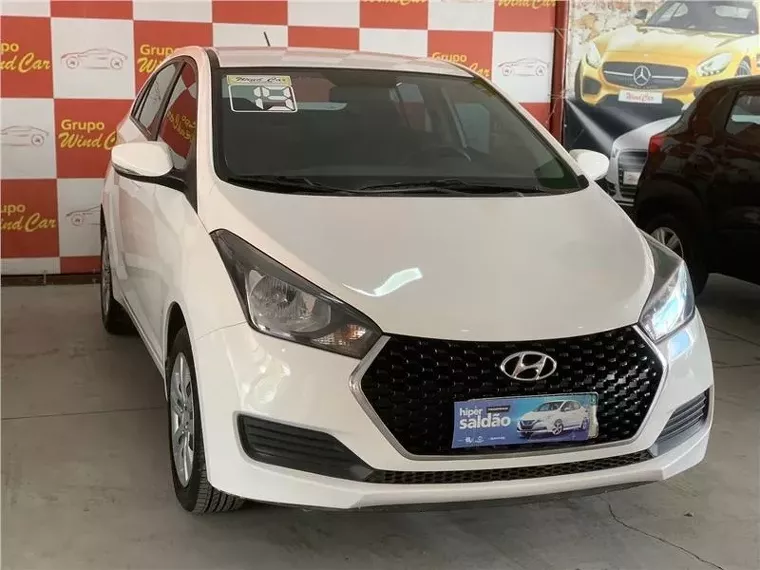 Hyundai HB20S Branco 15