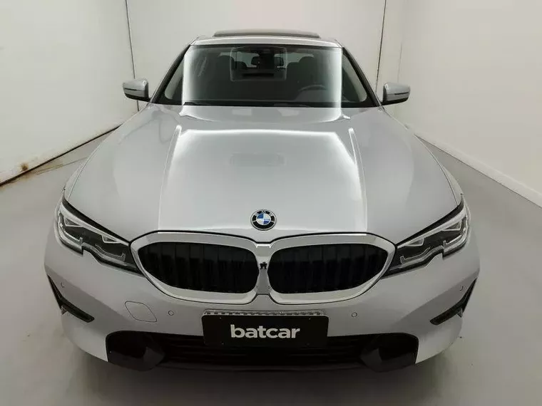 BMW 320i Prata 1