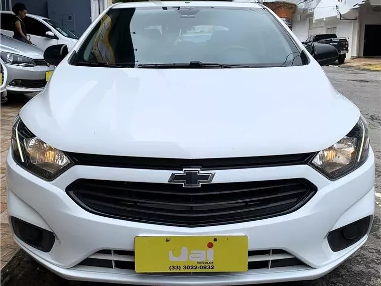 Chevrolet Joy Branco 10