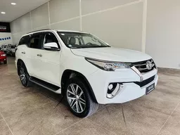 Toyota Hilux SW4