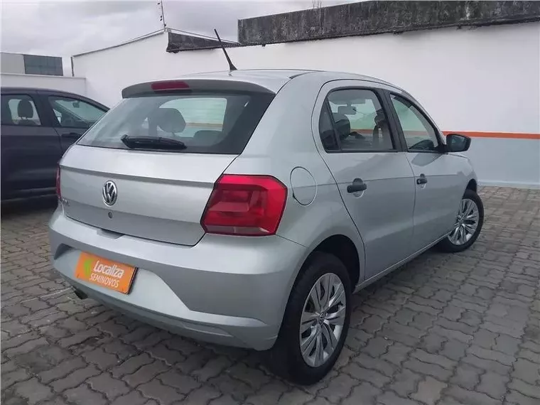 Volkswagen Gol Prata 2