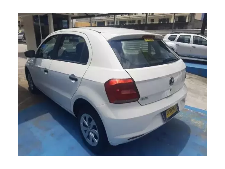 Volkswagen Gol Branco 3