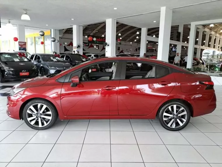 Nissan Versa Vermelho 3