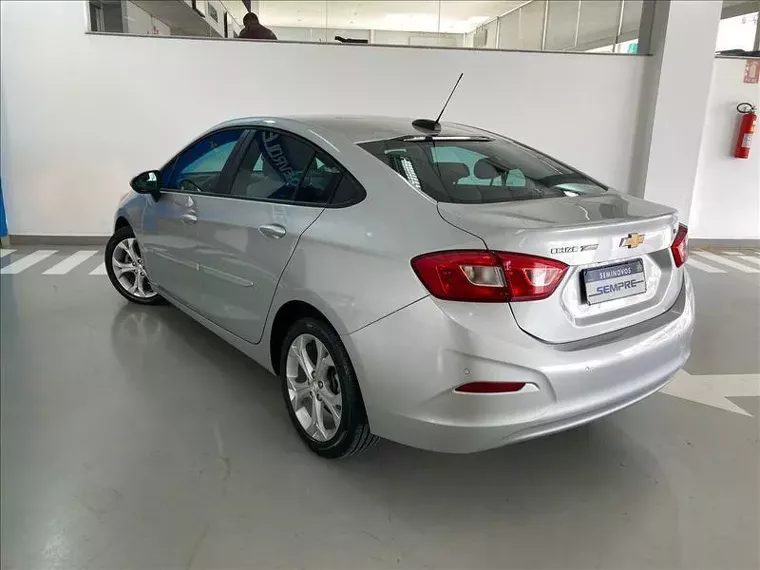 Chevrolet Cruze Prata 7