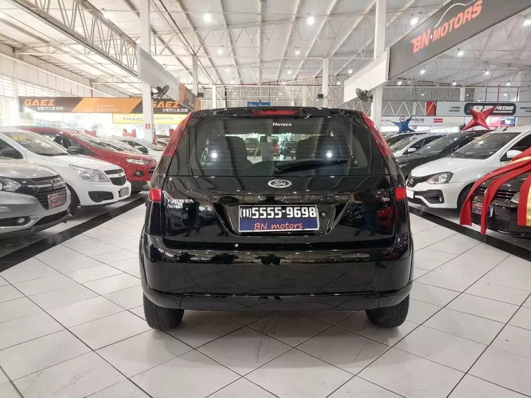 Ford Fiesta Preto 10