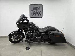 Street Glide