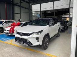 Toyota Hilux SW4