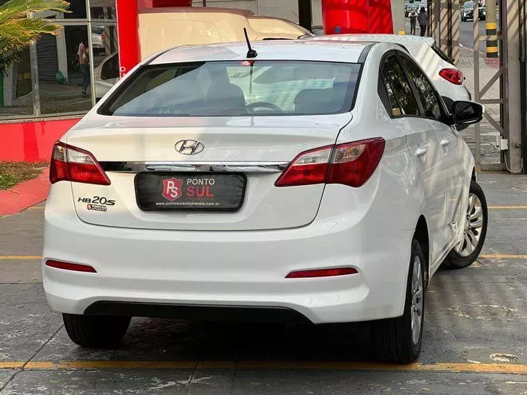 Hyundai HB20S Branco 15