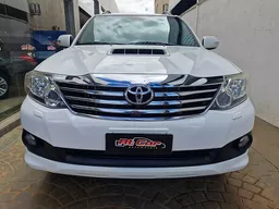 Toyota Hilux SW4