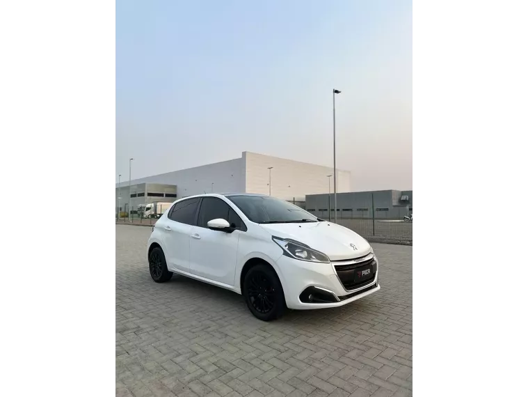 Peugeot 208 Branco 1