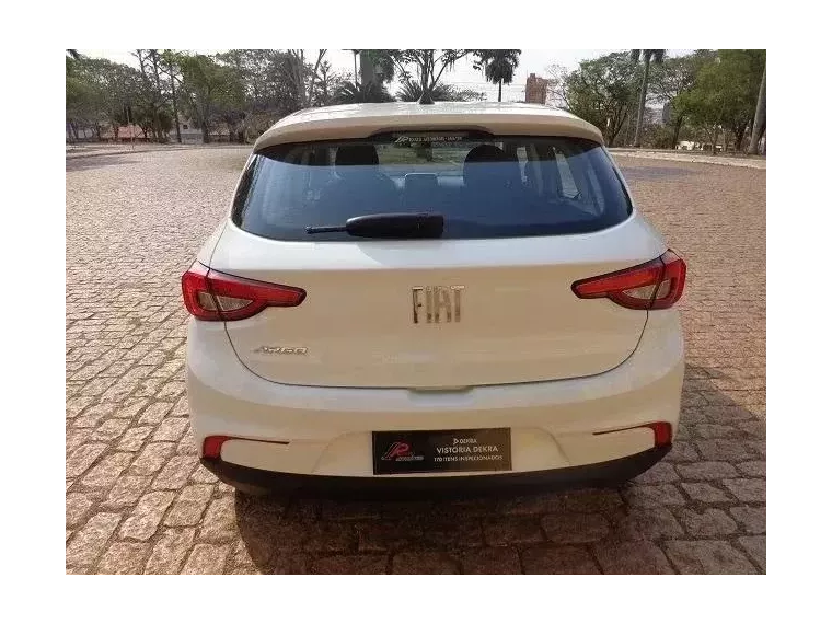 Fiat Argo Branco 7