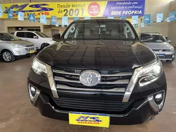 Hilux SW4