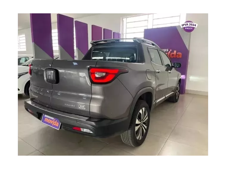 Fiat Toro Cinza 8