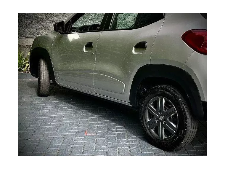 Renault Kwid Prata 6