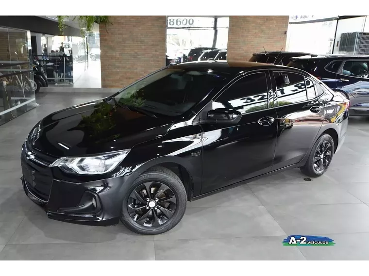 Chevrolet Onix Preto 15