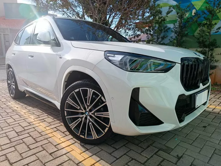 BMW X1 Branco 18