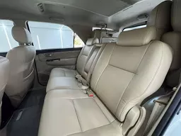 Toyota Hilux SW4