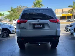 Mitsubishi Pajero Dakar
